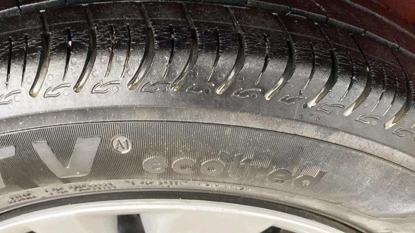 2021 Maruti S PRESSO VXI CNG, CNG, Manual, 62,766 km, Left Front Tyre Tread