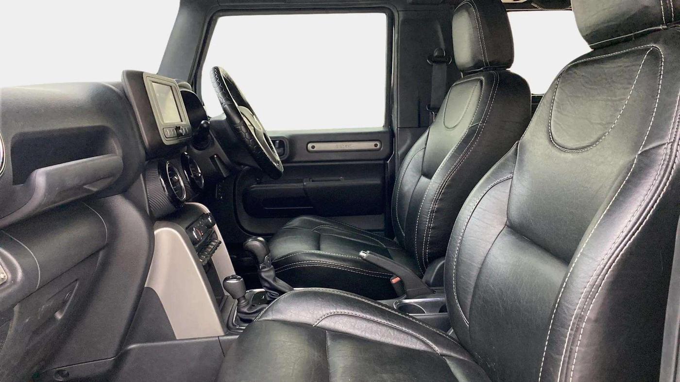 2022 Mahindra Thar LX D AT 4WD HT, Diesel, Automatic, 60,186 km, Right Side Front Door Cabin