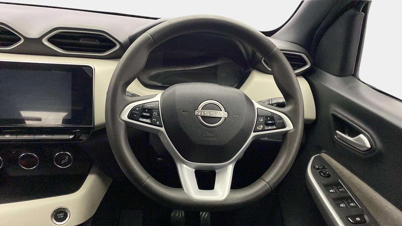 2022 Nissan MAGNITE XV TURBO CVT, Petrol, Automatic, 45,641 km, Steering Wheel Close Up