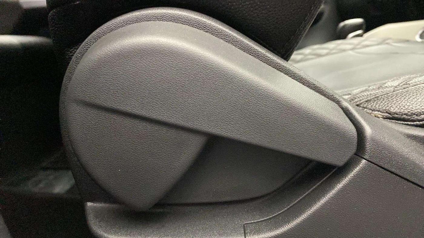 2022 Nissan MAGNITE XV TURBO CVT, Petrol, Automatic, 45,641 km, Driver Side Adjustment Panel