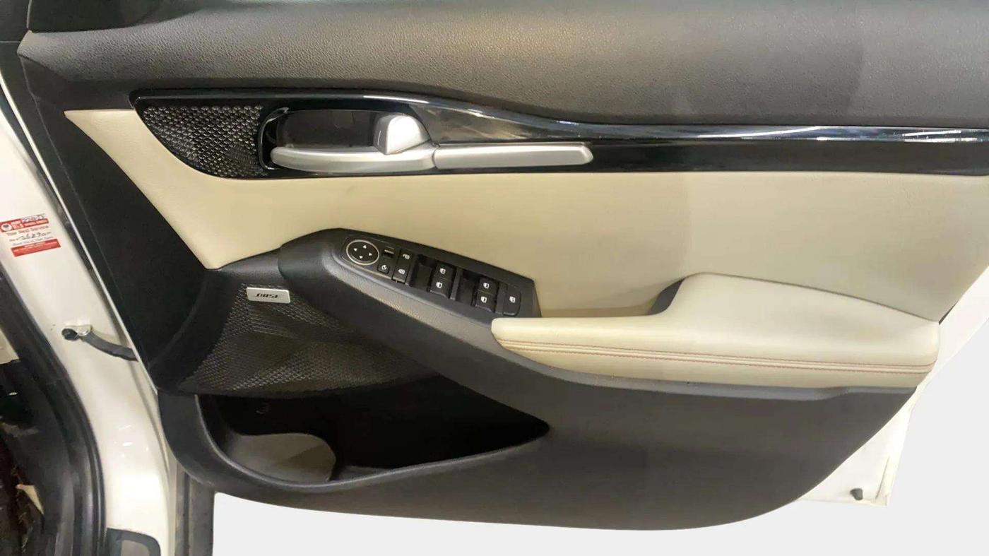 2020 KIA SELTOS GTX PLUS 1.4 PETROL, Petrol, Manual, 38,093 km, Driver Side Door Panels Control