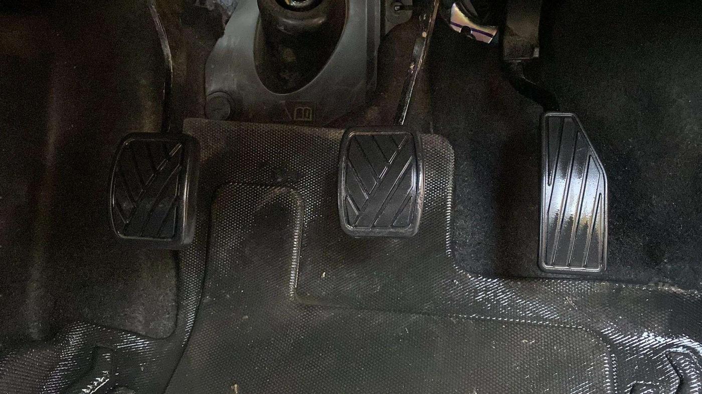 2023 Maruti IGNIS SIGMA 1.2, Petrol, Manual, 16,271 km, Pedals