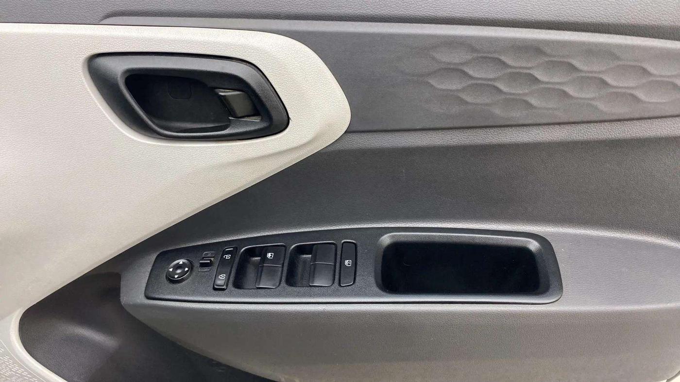 2021 Hyundai GRAND I10 NIOS MAGNA 1.2 KAPPA VTVT, Petrol, Manual, 88,706 km, Driver Side Door Panels Control