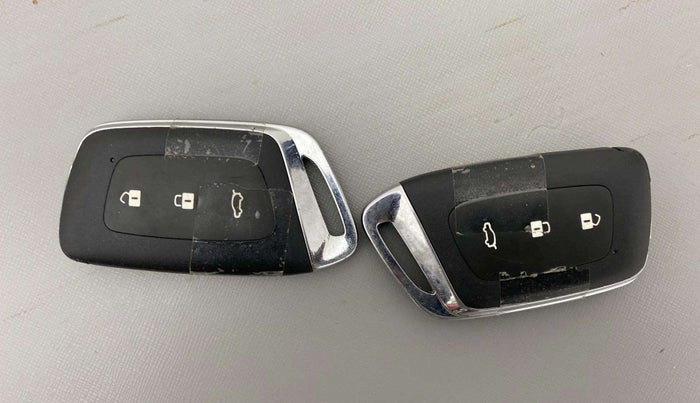 2021 MG HECTOR SHARP 1.5 PETROL CVT, Petrol, Automatic, 35,795 km, Key Close Up