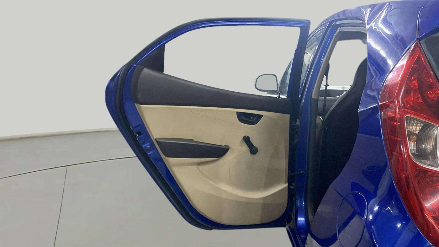 2013 Hyundai Eon MAGNA +, Petrol, Manual, 26,926 km, LHS Rear Door