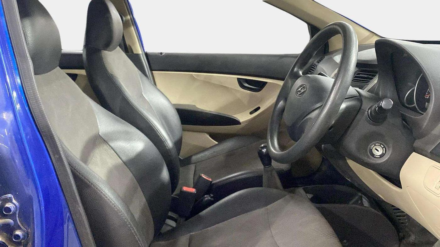 2013 Hyundai Eon MAGNA +, Petrol, Manual, 26,926 km, Right Side Front Door Cabin