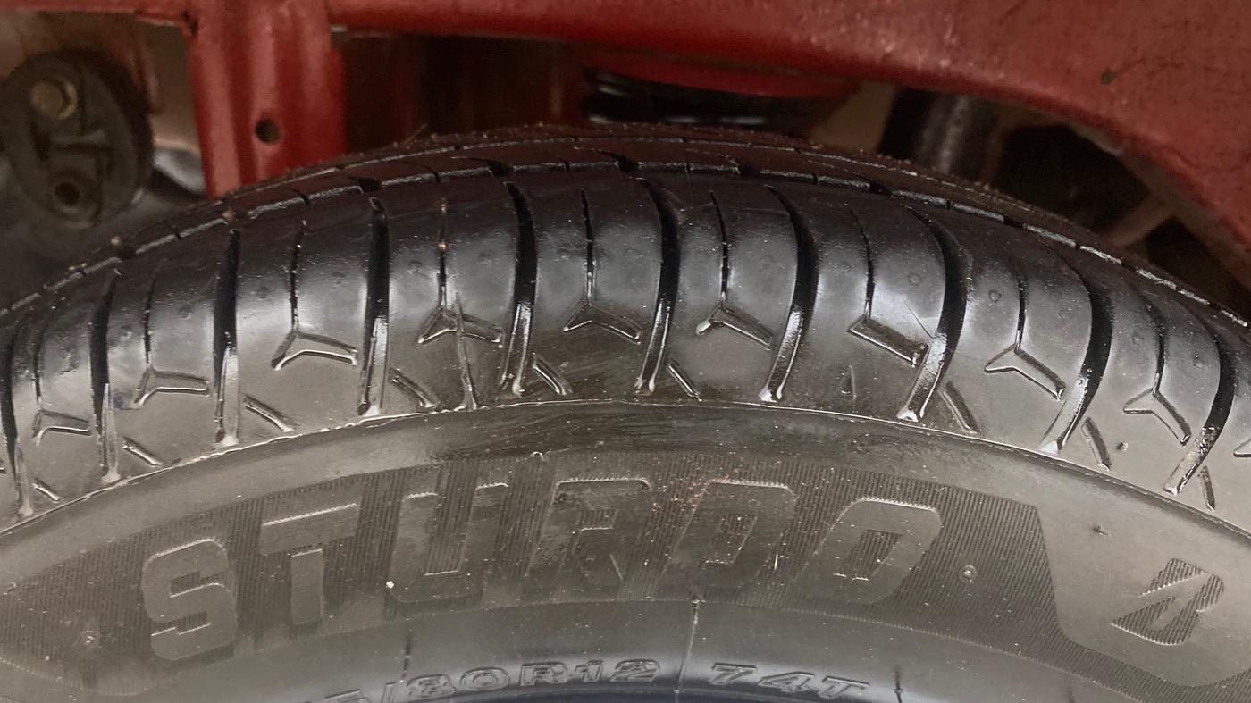 2015 Maruti Alto 800 LXI, Petrol, Manual, 61,808 km, Right Rear Tyre Tread