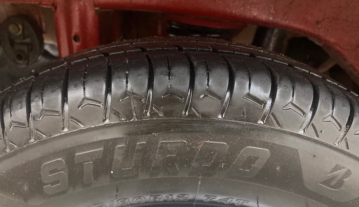 2015 Maruti Alto 800 LXI, Petrol, Manual, 61,808 km, Right Rear Tyre Tread