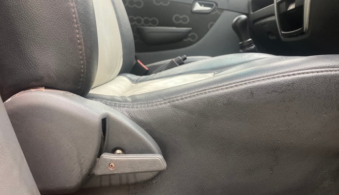 2015 Maruti Alto 800 LXI, Petrol, Manual, 61,808 km, Driver Side Adjustment Panel