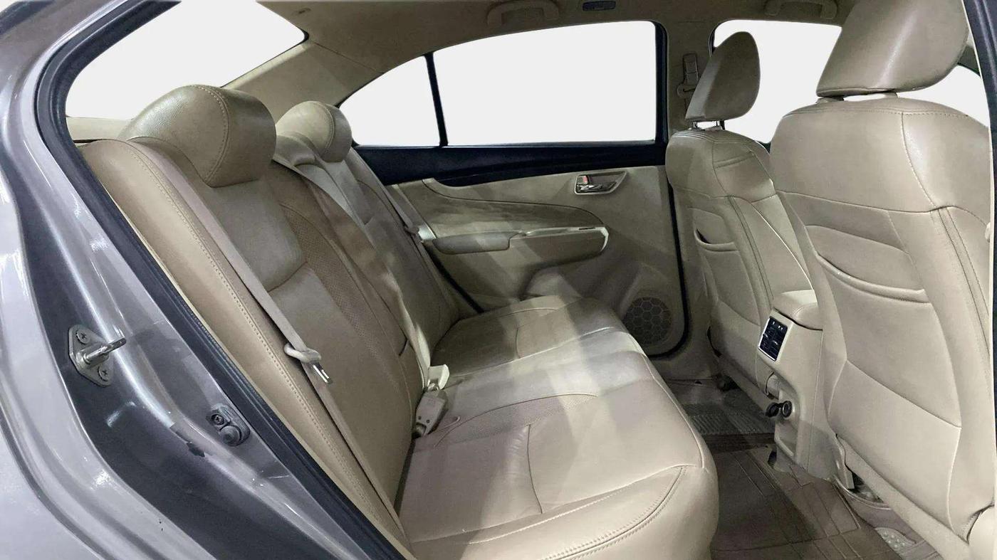 2016 Maruti Ciaz ZXI+ AT, Petrol, Automatic, 85,341 km, Right Side Rear Door Cabin