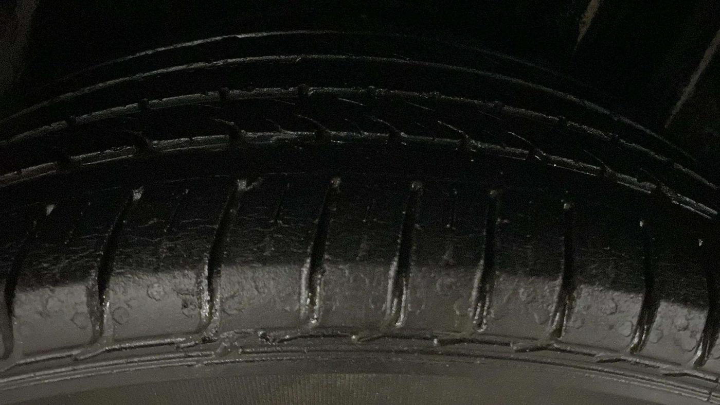 2016 Maruti Ciaz ZXI+ AT, Petrol, Automatic, 85,341 km, Right Rear Tyre Tread