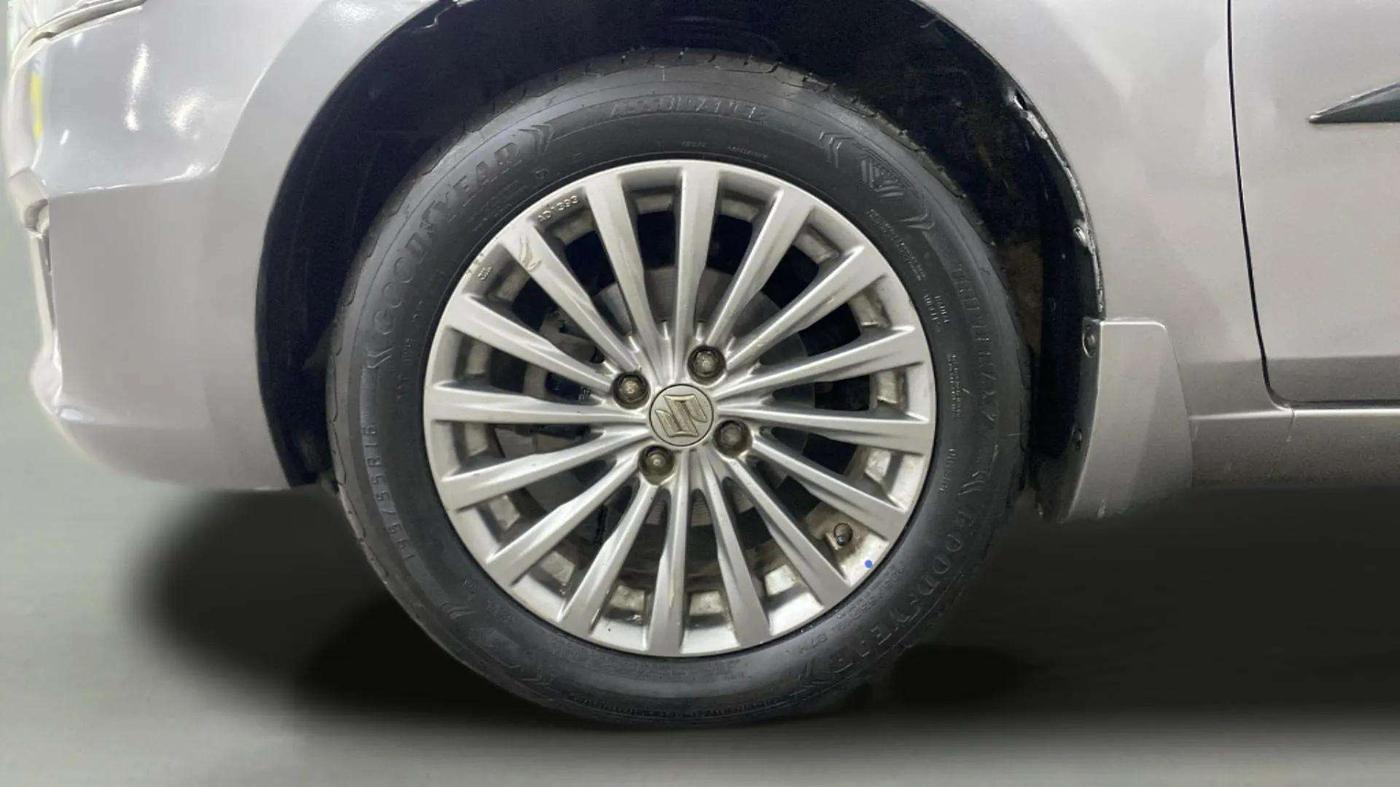 2016 Maruti Ciaz ZXI+ AT, Petrol, Automatic, 85,341 km, Left Front Wheel