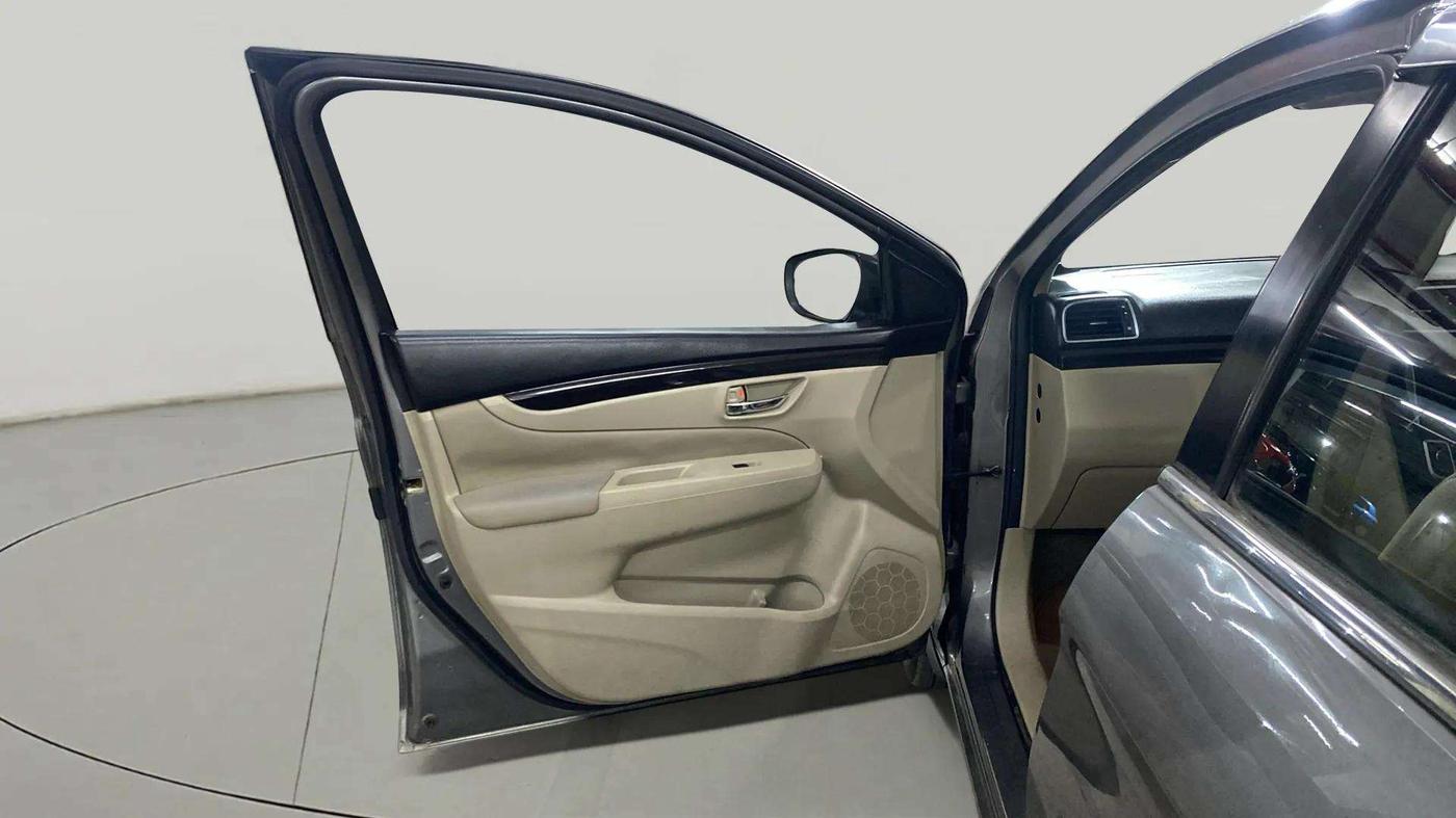 2016 Maruti Ciaz ZXI+ AT, Petrol, Automatic, 85,341 km, LHS Front Door