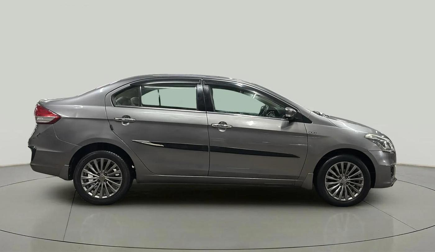 2016 Maruti Ciaz ZXI+ AT, Petrol, Automatic, 85,341 km, Right Side View