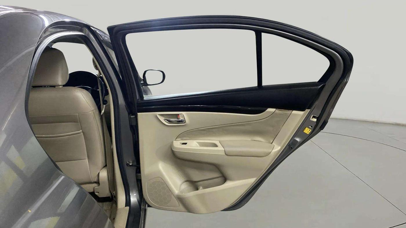 2016 Maruti Ciaz ZXI+ AT, Petrol, Automatic, 85,341 km, RHS Rear Door