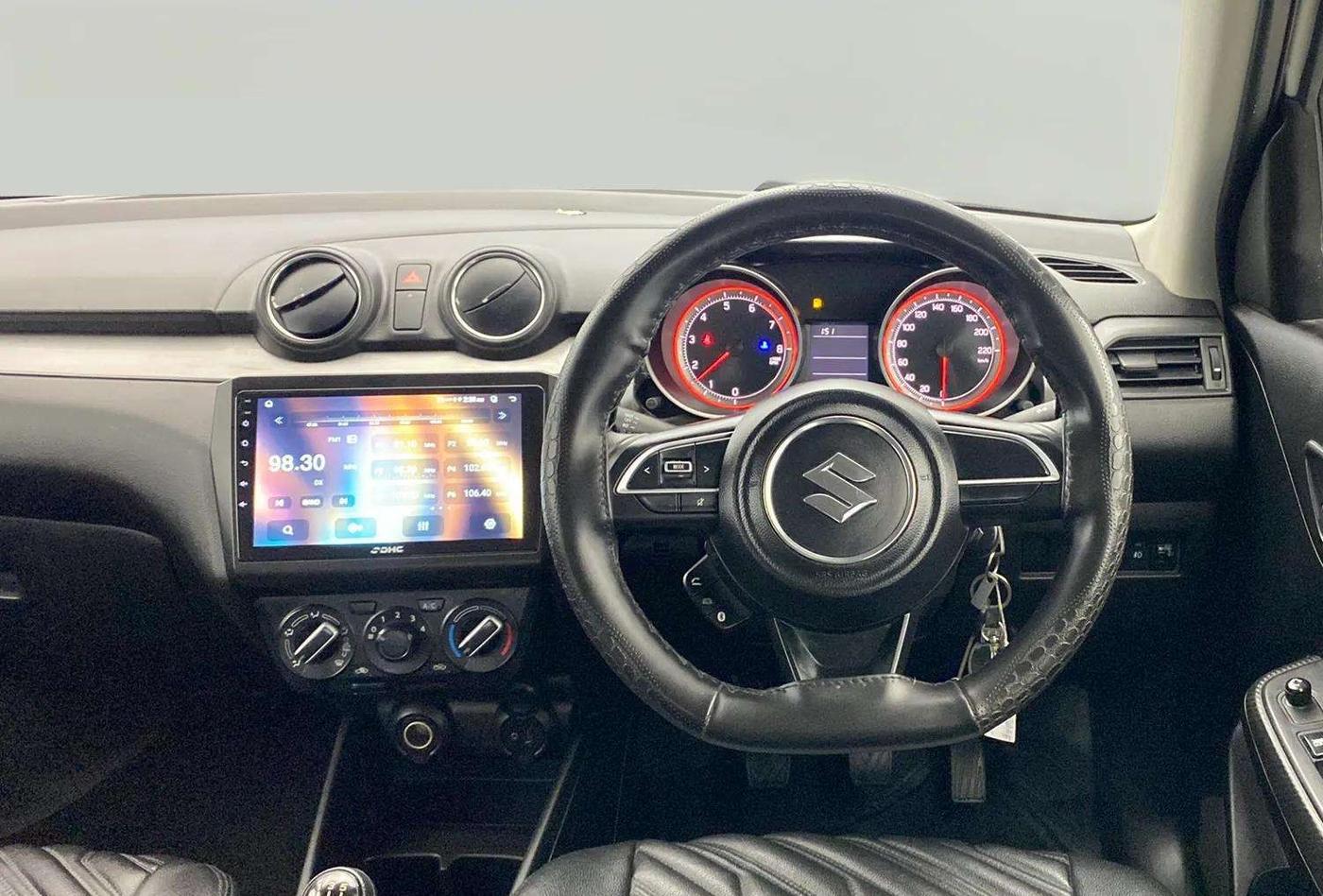 2019 Maruti Swift VXI, Petrol, Manual, 25,504 km, Steering Wheel Close Up