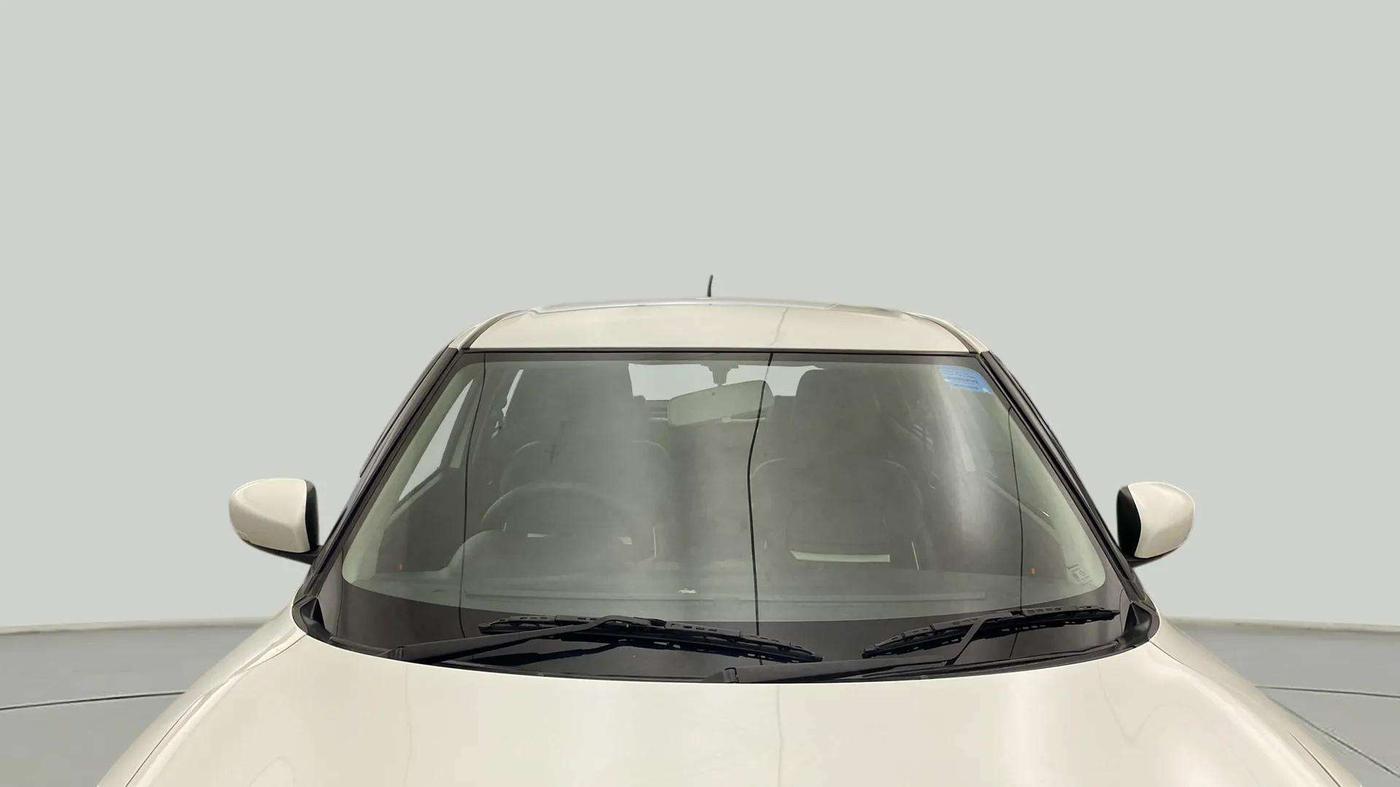 2019 Maruti Swift VXI, Petrol, Manual, 25,504 km, Front Windshield
