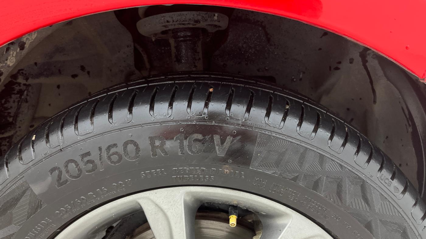 2019 Ford Ecosport TITANIUM 1.5L DIESEL, Diesel, Manual, 90,436 km, Right Front Tyre Tread