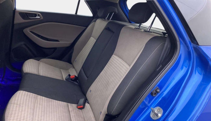 2018 Hyundai Elite i20 ASTA 1.4 CRDI (O), Diesel, Manual, 67,450 km, Right Side Rear Door Cabin