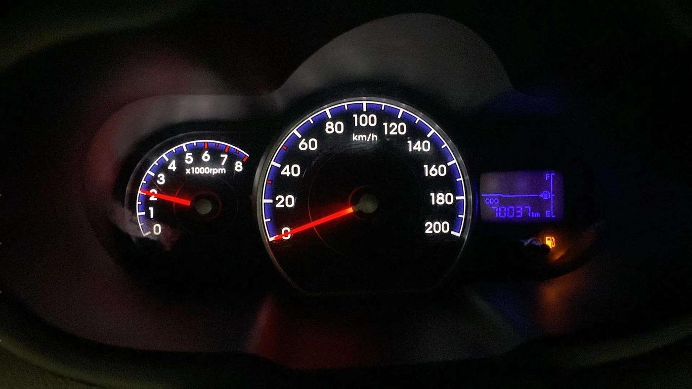 2016 Hyundai i10 SPORTZ 1.1, Petrol, Manual, 70,377 km, Odometer Image