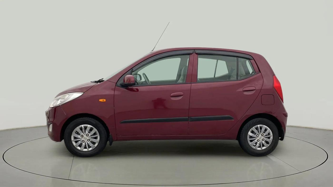 2016 Hyundai i10 SPORTZ 1.1, Petrol, Manual, 70,377 km, Left Side