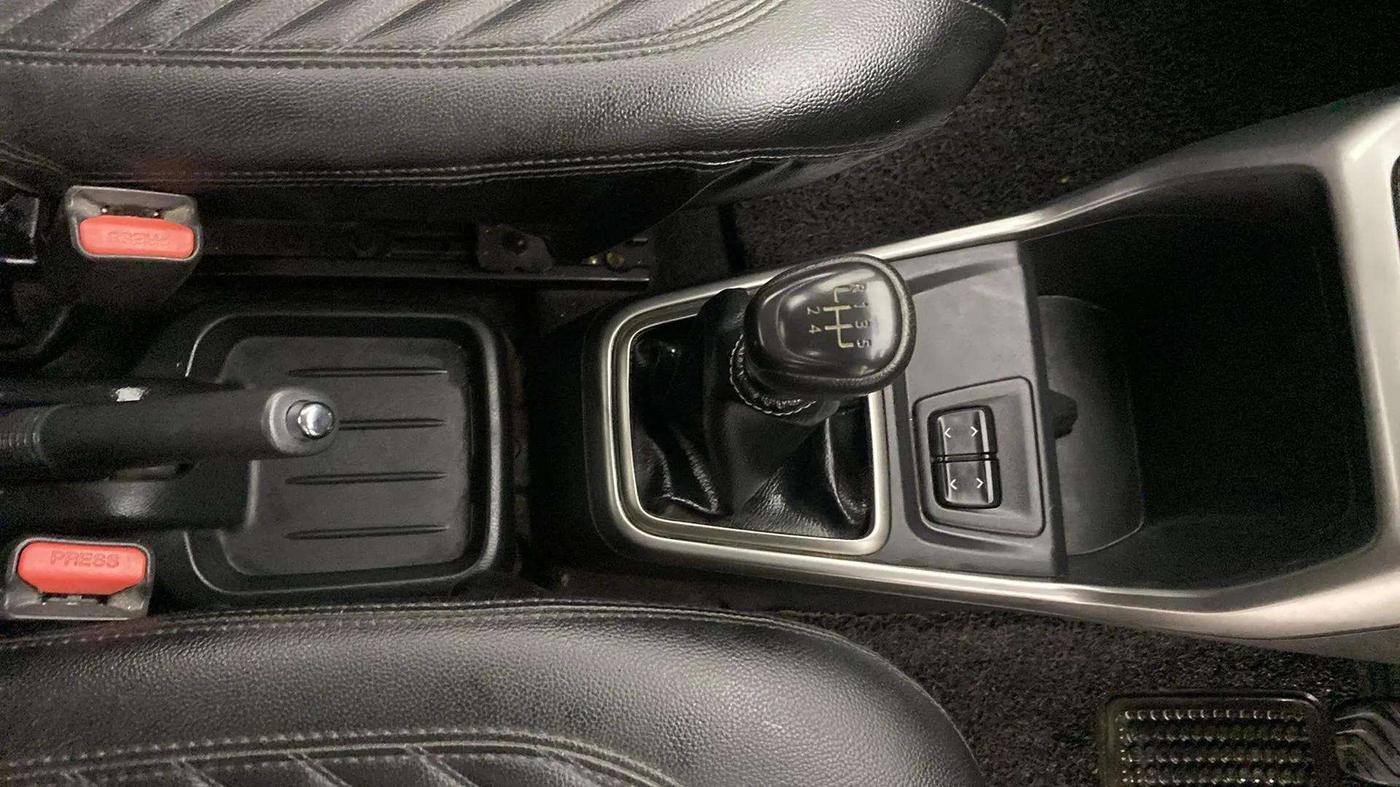 2021 Datsun Redi Go T(O), Petrol, Manual, 27,140 km, Gear Lever