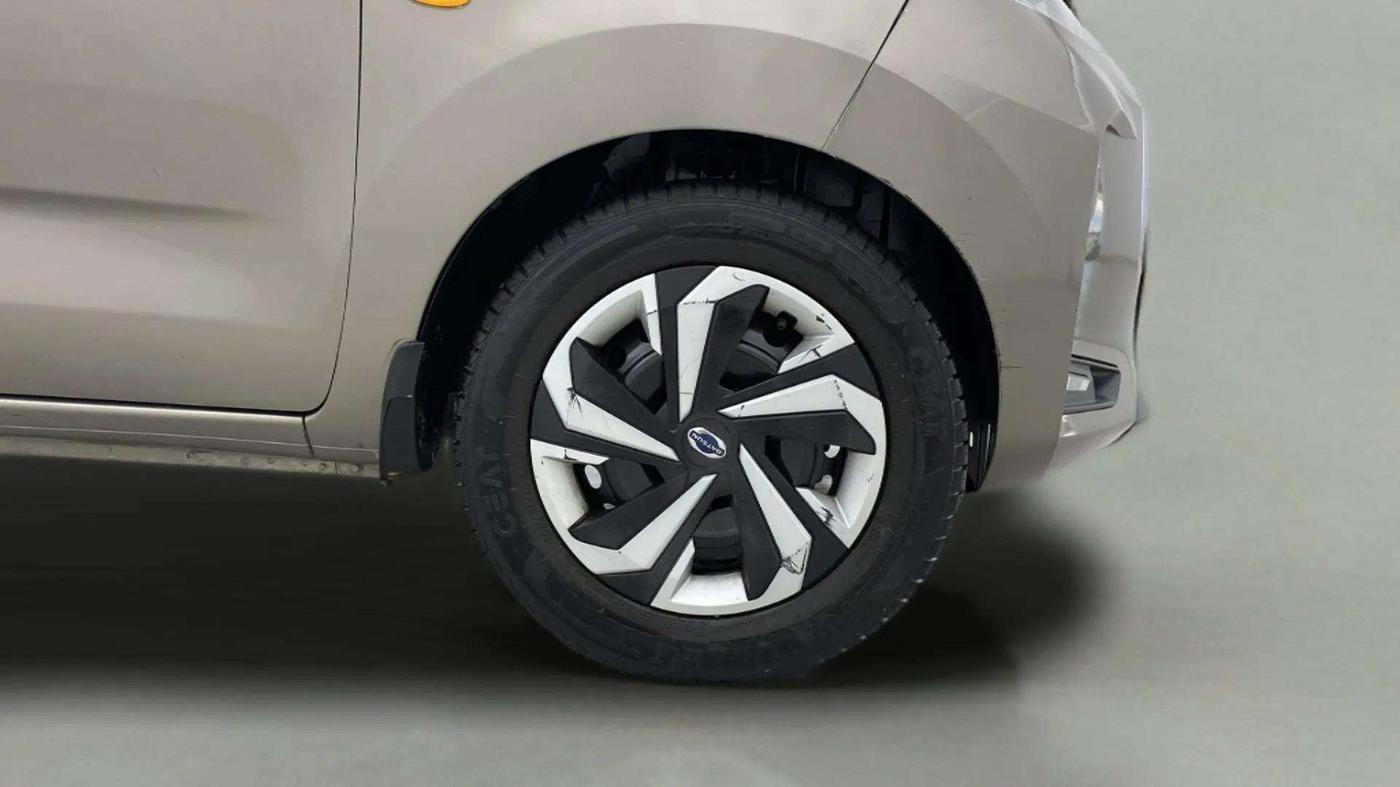 2021 Datsun Redi Go T(O), Petrol, Manual, 27,140 km, Right Front Wheel