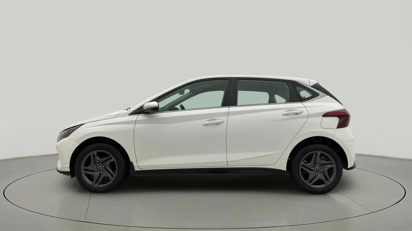2021 Hyundai NEW I20 SPORTZ 1.2 MT, Petrol, Manual, 30,245 km, Left Side