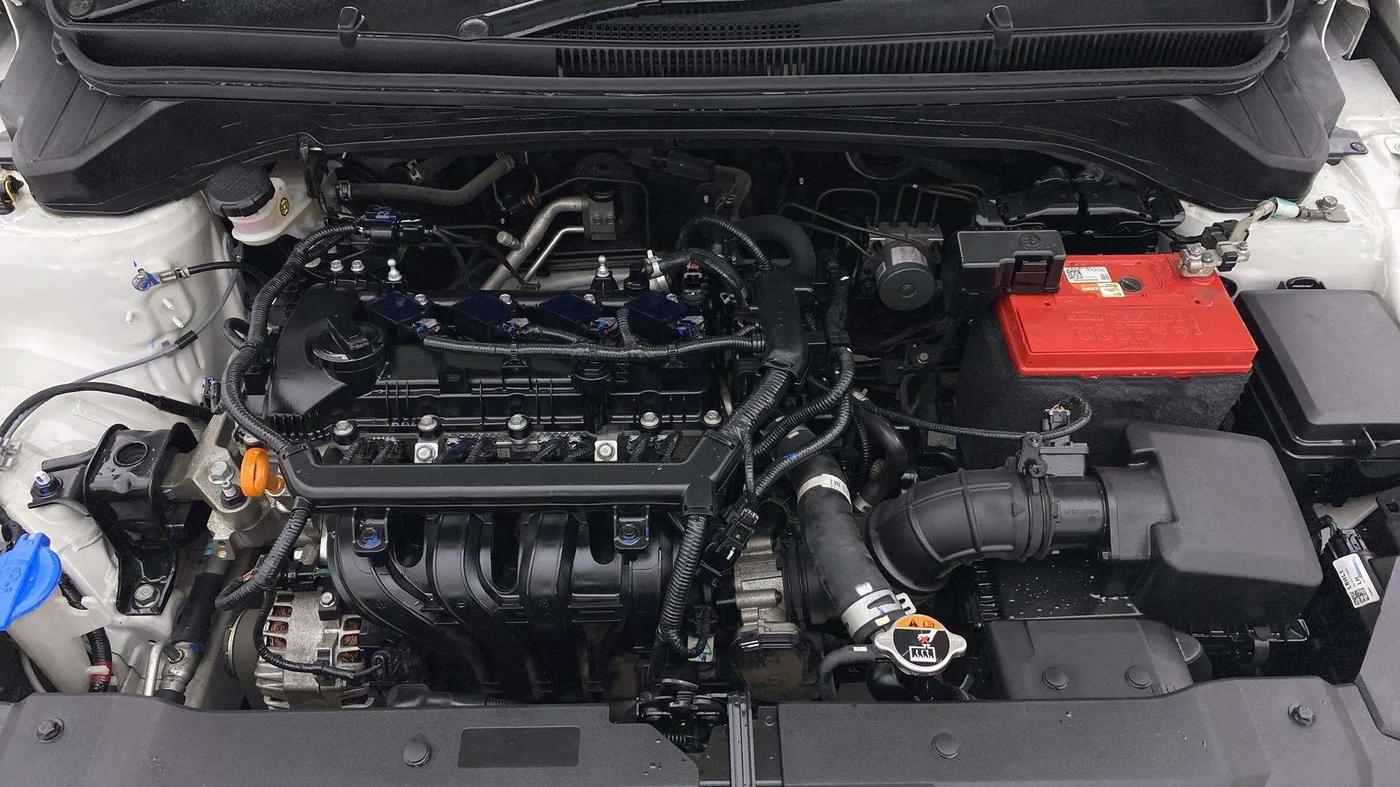 2021 Hyundai NEW I20 SPORTZ 1.2 MT, Petrol, Manual, 30,245 km, Engine View