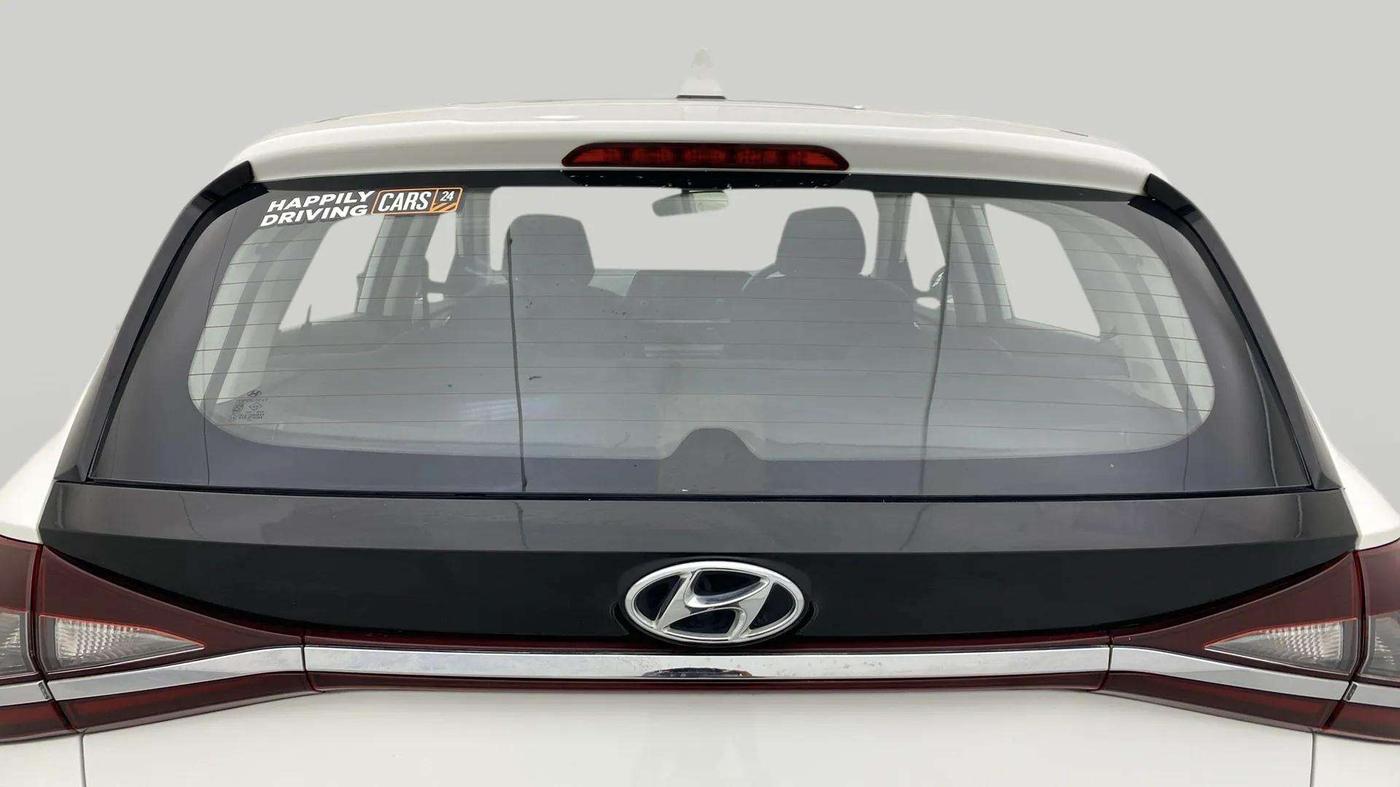 2021 Hyundai NEW I20 SPORTZ 1.2 MT, Petrol, Manual, 30,245 km, Rear Windshield