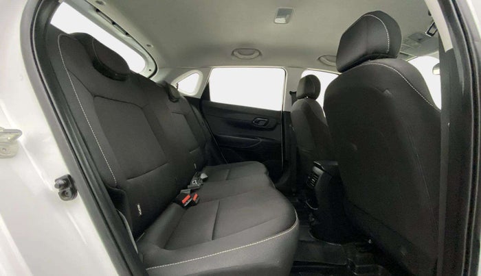 2021 Hyundai NEW I20 SPORTZ 1.2 MT, Petrol, Manual, 30,148 km, Right Side Rear Door Cabin