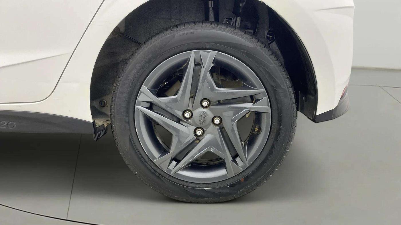 2021 Hyundai NEW I20 SPORTZ 1.2 MT, Petrol, Manual, 30,245 km, Left Rear Wheel