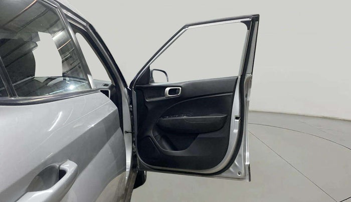 2019 Hyundai VENUE S 1.2, Petrol, Manual, 24,248 km, RHS Front Door