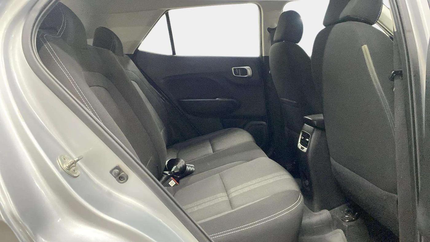 2019 Hyundai VENUE S 1.2, Petrol, Manual, 24,248 km, Right Side Rear Door Cabin