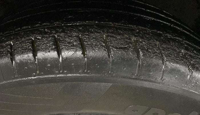 2019 Hyundai VENUE S 1.2, Petrol, Manual, 24,248 km, Right Front Tyre Tread