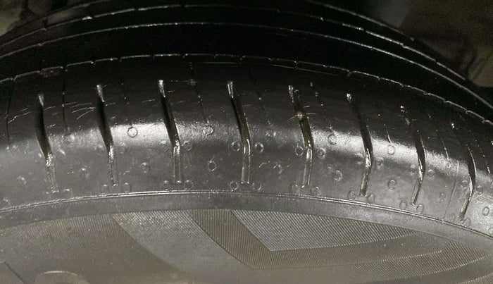 2019 Hyundai VENUE S 1.2, Petrol, Manual, 24,248 km, Left Rear Tyre Tread