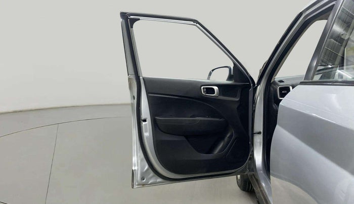 2019 Hyundai VENUE S 1.2, Petrol, Manual, 24,248 km, LHS Front Door