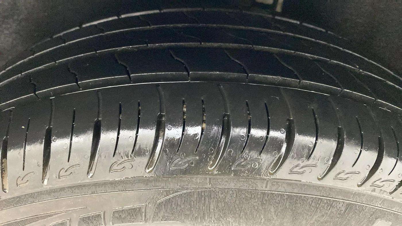 2017 Ford Ecosport TREND + 1.5L PETROL AT, Petrol, Automatic, 84,380 km, Left Rear Tyre Tread