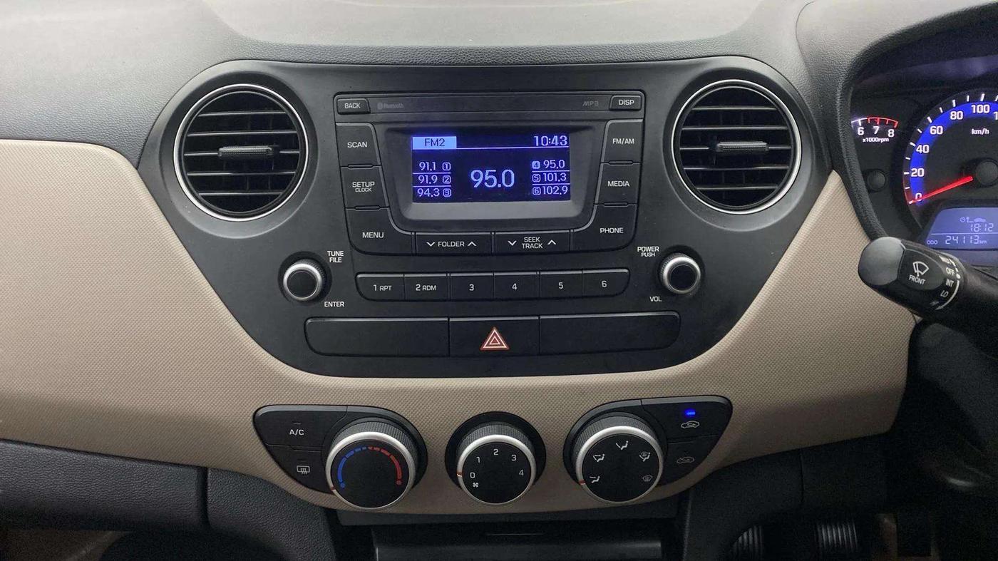 2016 Hyundai Xcent SX 1.2, Petrol, Manual, 24,118 km, Air Conditioner