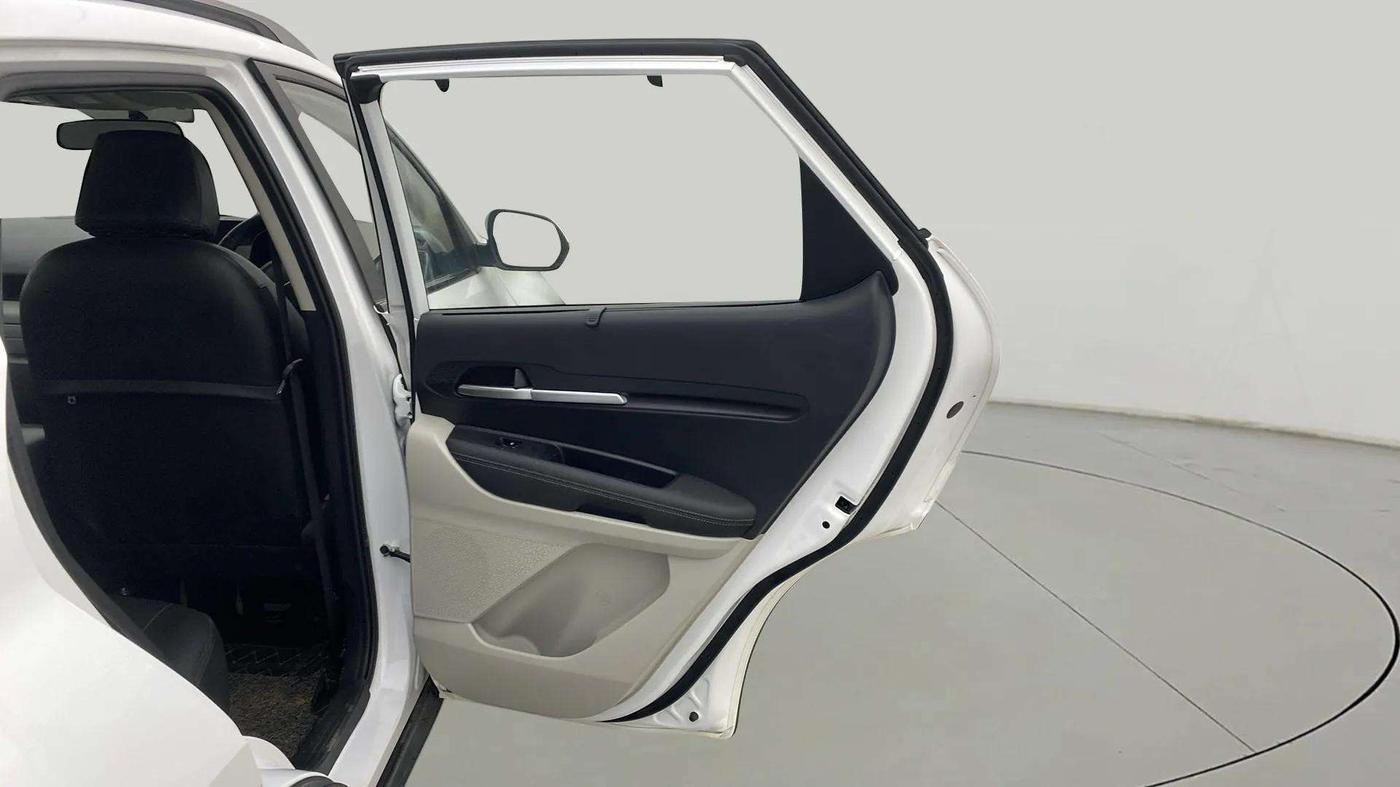 2022 KIA SONET HTX 1.5, Diesel, Manual, 33,530 km, RHS Rear Door