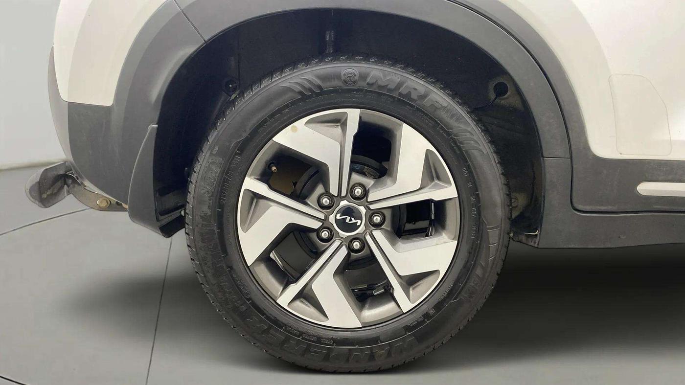 2022 KIA SONET HTX 1.5, Diesel, Manual, 33,530 km, Right Rear Wheel