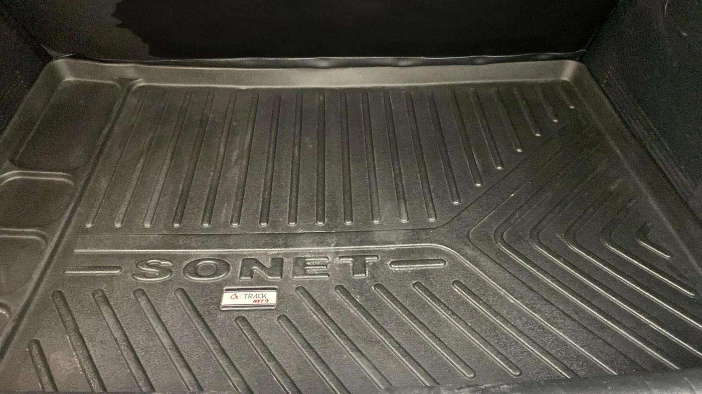 2022 KIA SONET HTX 1.5, Diesel, Manual, 33,530 km, Boot Open Zoomed View