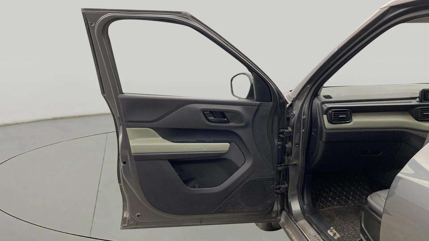 2023 Tata PUNCH ADVENTURE AMT, CNG, Automatic, 17,558 km, LHS Front Door