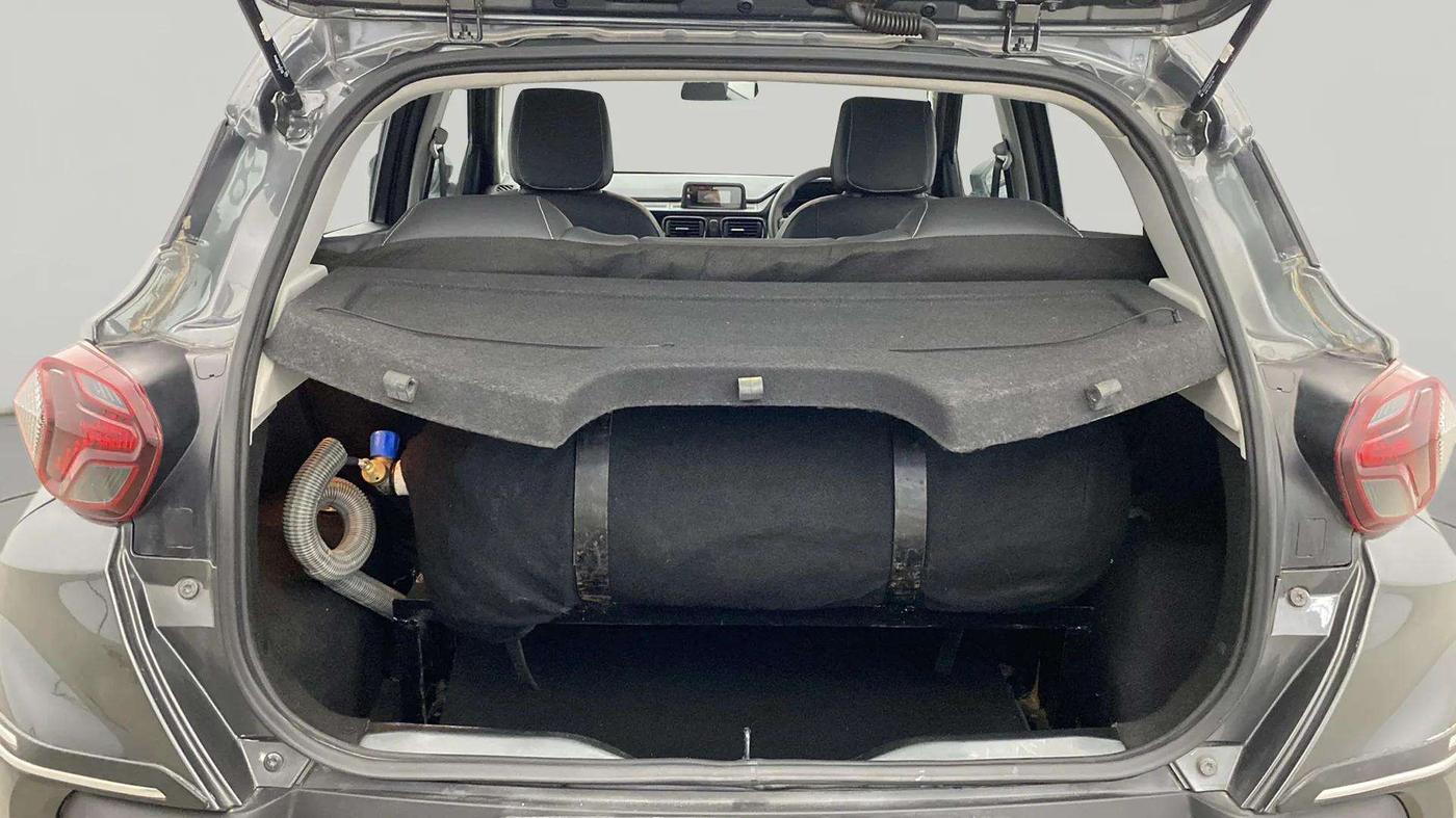 2023 Tata PUNCH ADVENTURE AMT, CNG, Automatic, 17,558 km, Boot Open Zoomed View