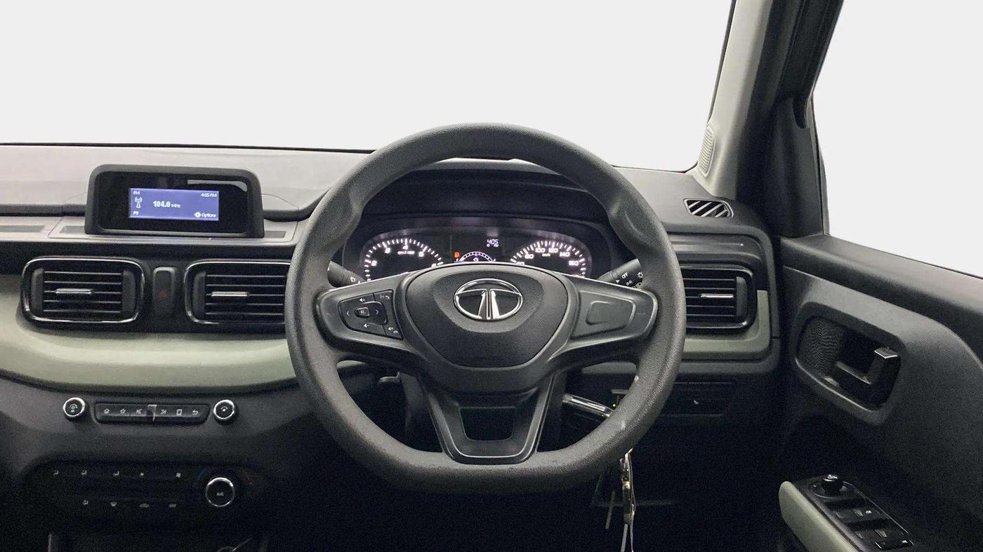 2023 Tata PUNCH ADVENTURE AMT, CNG, Automatic, 17,558 km, Steering Wheel Close Up