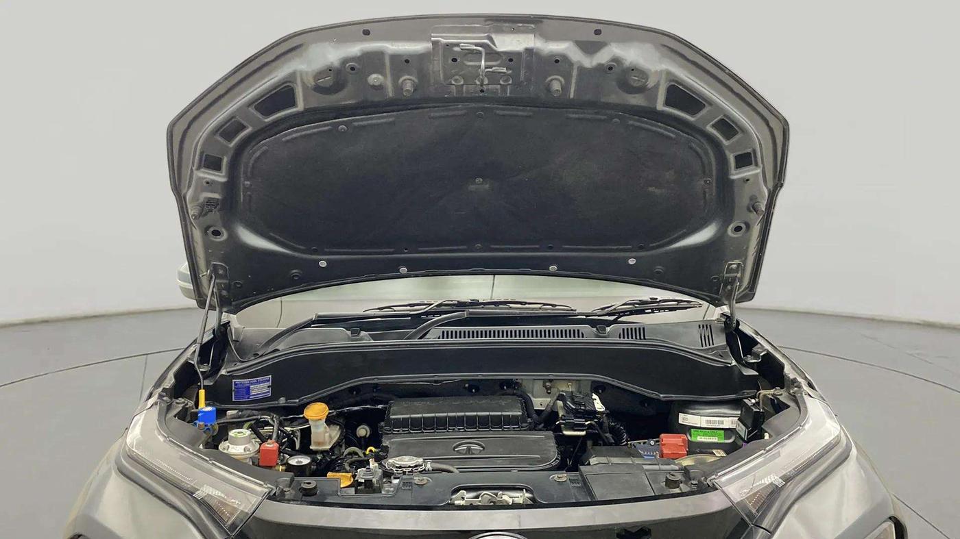 2023 Tata PUNCH ADVENTURE AMT, CNG, Automatic, 17,558 km, Open Bonet