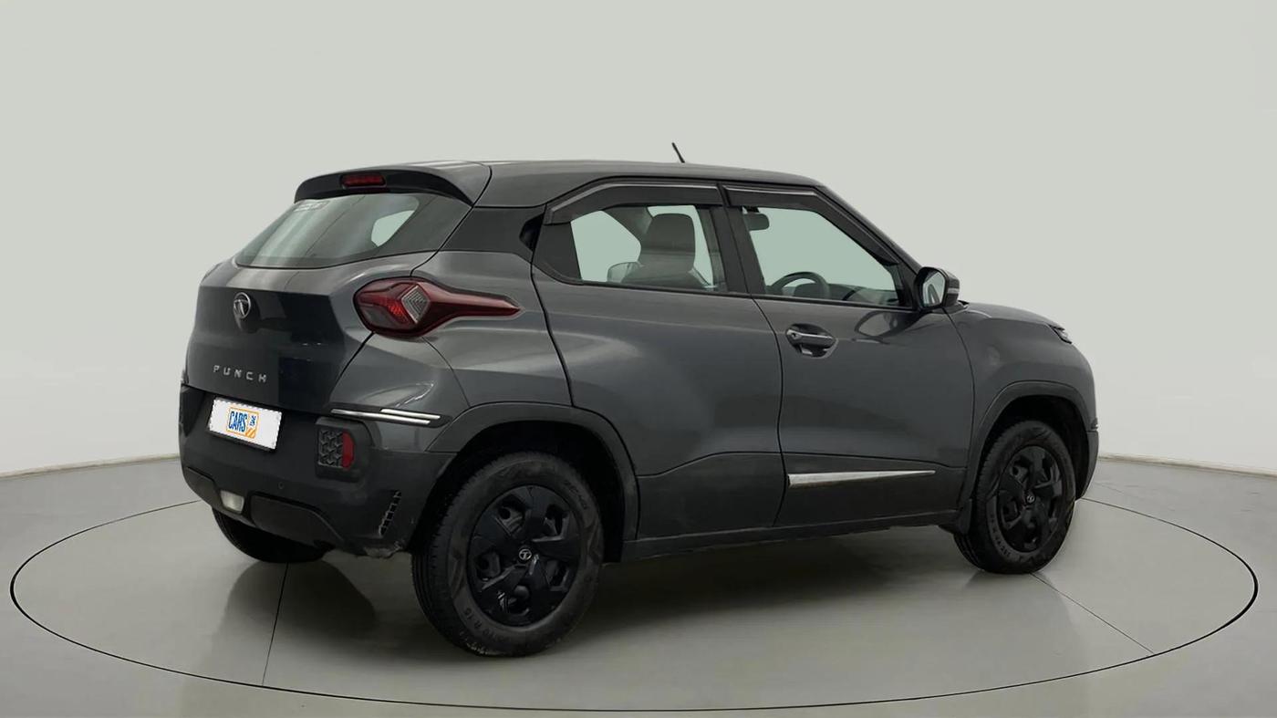 2023 Tata PUNCH ADVENTURE AMT, CNG, Automatic, 17,558 km, Right Back Diagonal