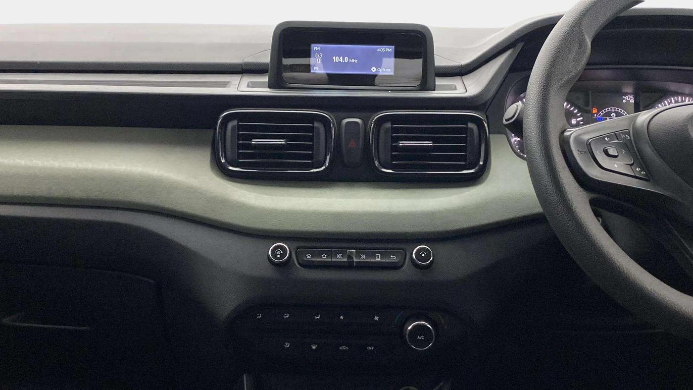 2023 Tata PUNCH ADVENTURE AMT, CNG, Automatic, 17,558 km, Air Conditioner