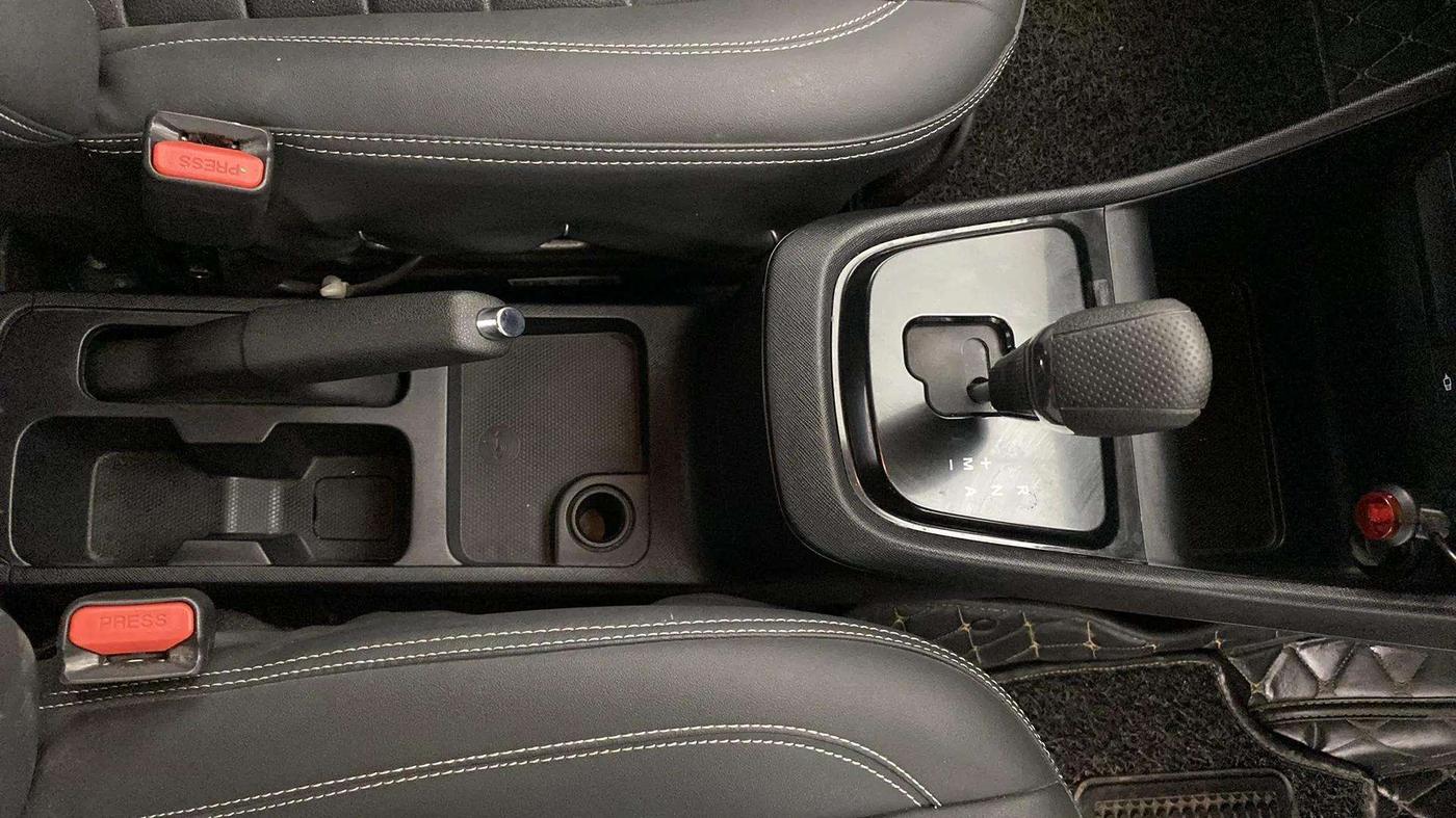 2023 Tata PUNCH ADVENTURE AMT, CNG, Automatic, 17,558 km, Gear Lever