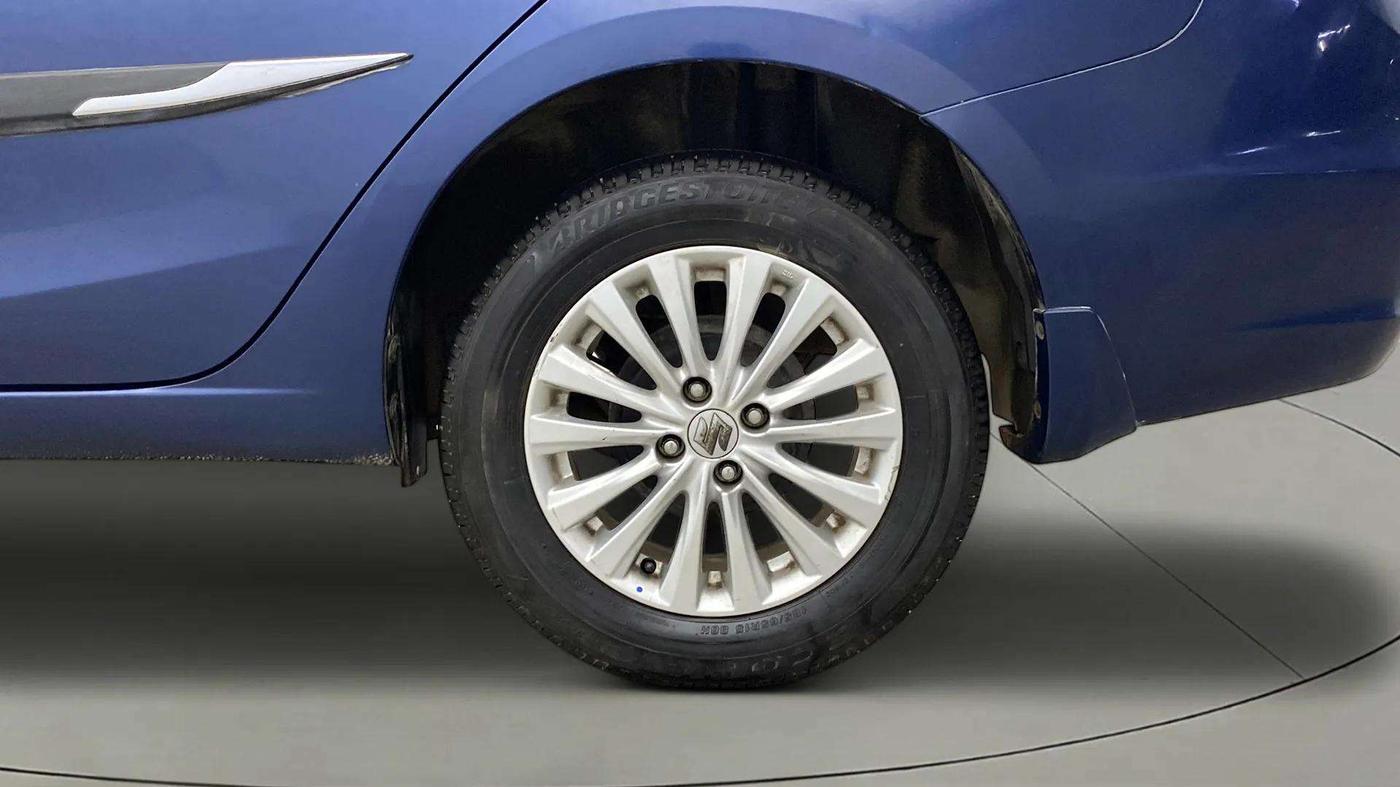 2019 Maruti Ciaz DELTA 1.5 SHVS MT PETROL, Petrol, Manual, 57,240 km, Left Rear Wheel
